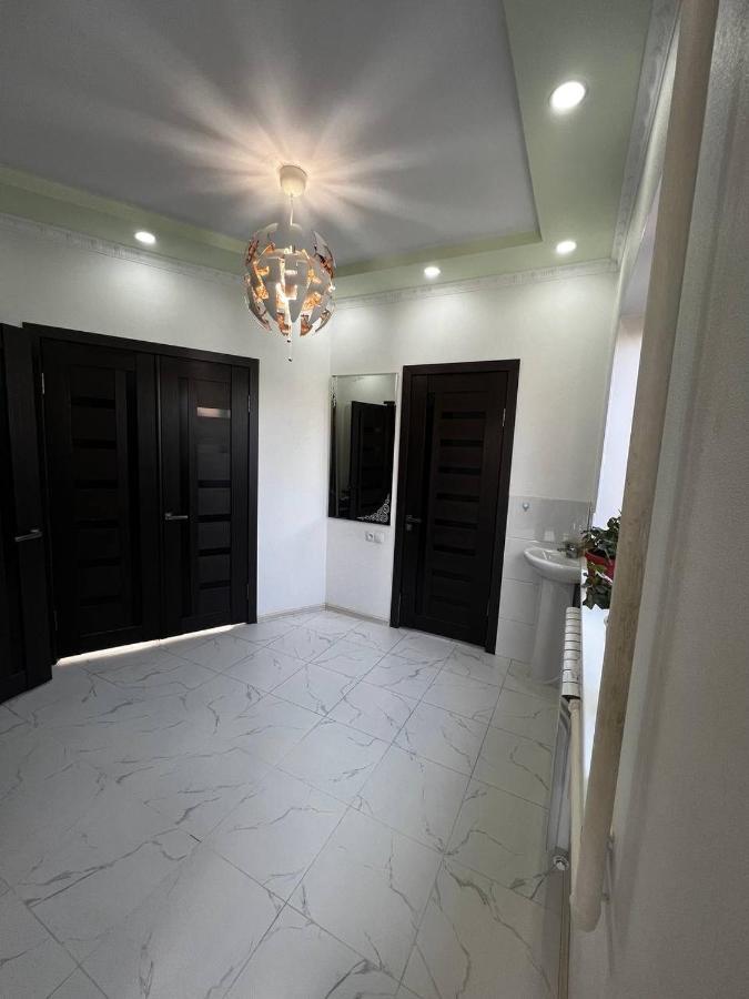 Guesthouse Greathome Каракол Екстер'єр фото