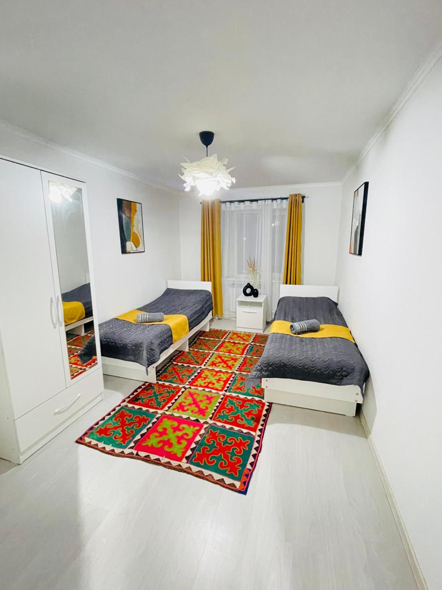 Guesthouse Greathome Каракол Екстер'єр фото