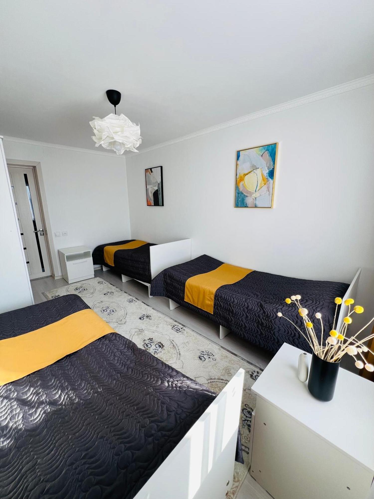 Guesthouse Greathome Каракол Екстер'єр фото