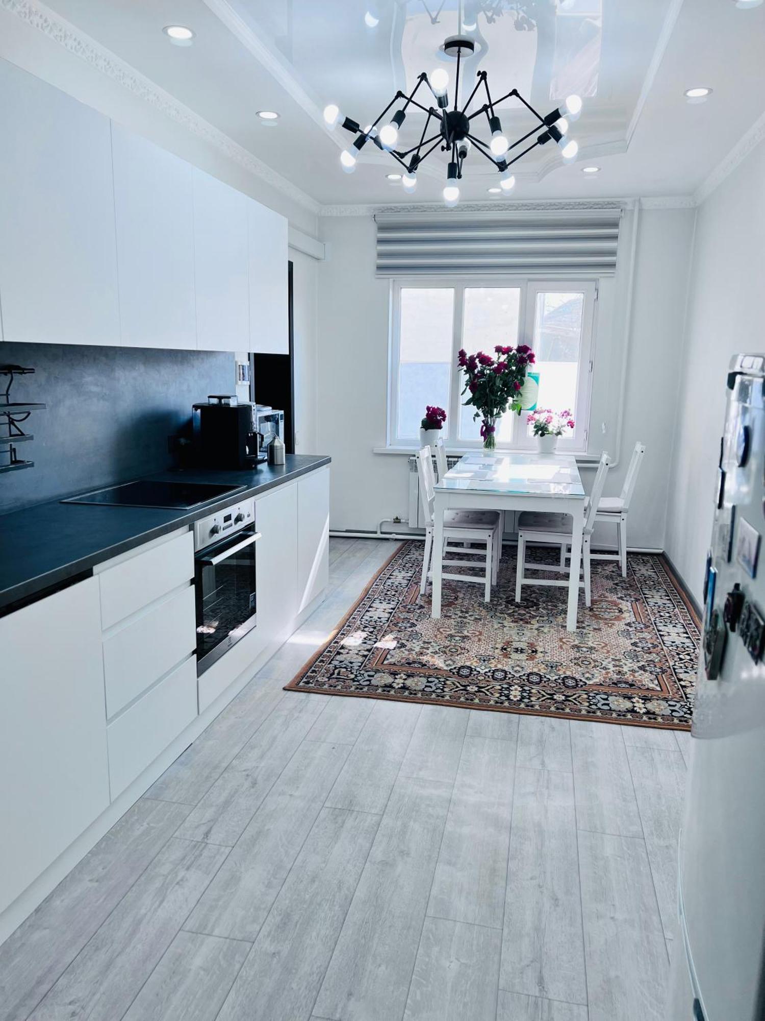 Guesthouse Greathome Каракол Екстер'єр фото