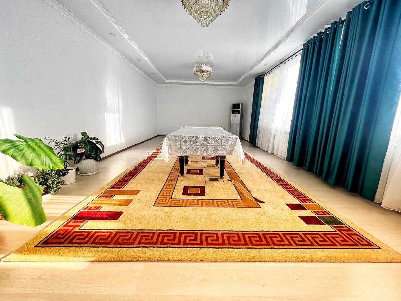 Guesthouse Greathome Каракол Екстер'єр фото